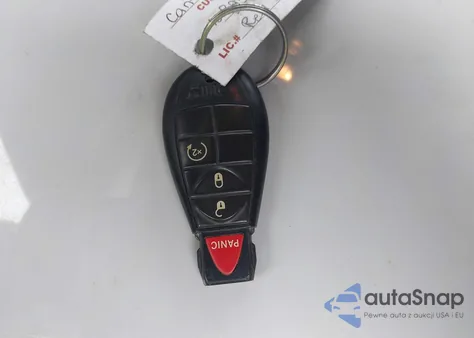 2010 Dodge Ram 1500 Slt/Sport/Trx z USA, uszkodzony, nr VIN 1D7RV1GT2AS114415